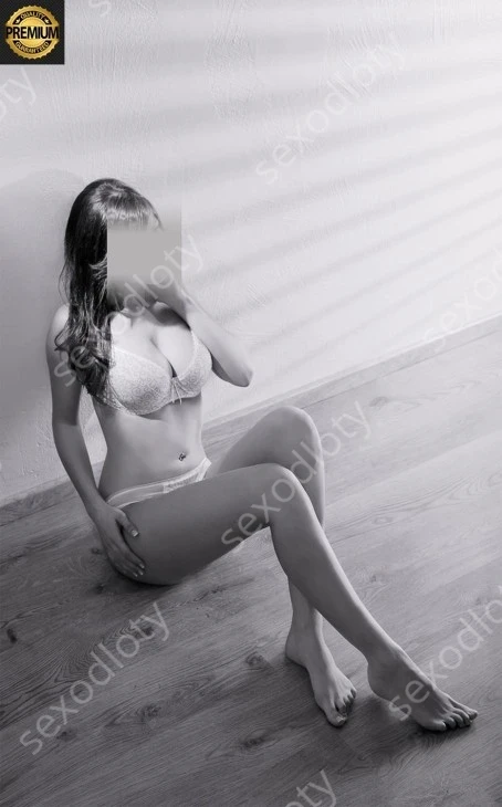 Victoria Warsaw Escort
