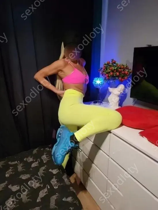 SPORTS MODEL